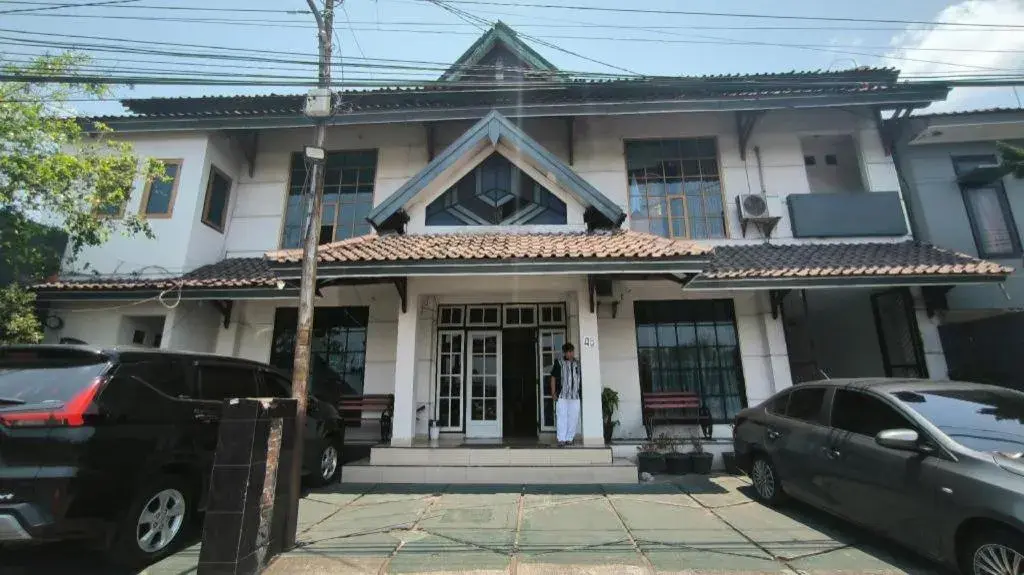 Hotel New Bugisan Hotel New Bugisan