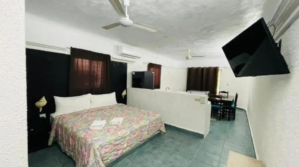 Bed in Maya del Carmen