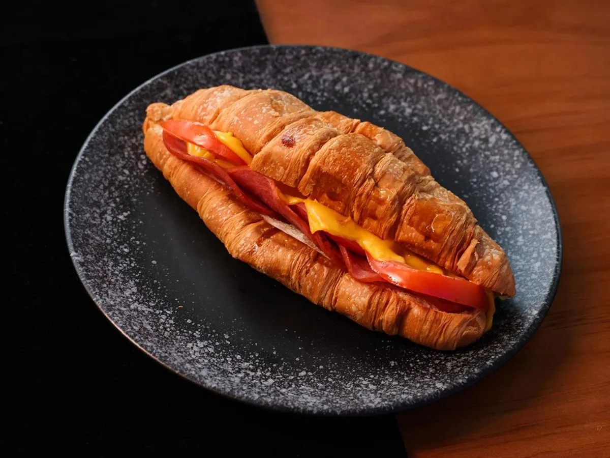 Restaurant/places to eat in Cloud Tree Inn Boutique Guesthouse XiChong DaPeng ShenZhen 深圳大鹏西涌云树里民宿Yun Shu Li