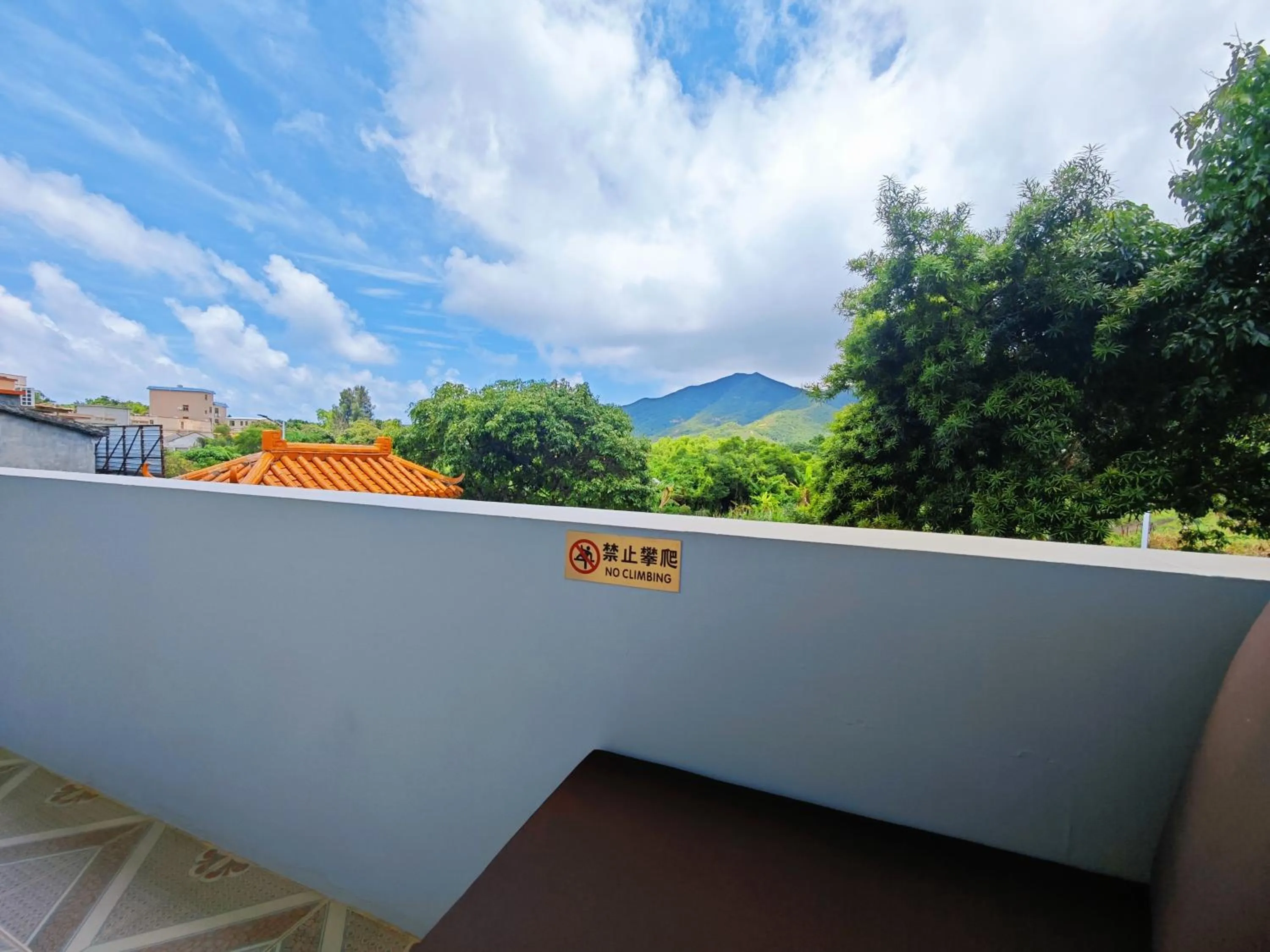 Balcony/Terrace in Cloud Tree Inn Boutique Guesthouse XiChong DaPeng ShenZhen 深圳大鹏西涌云树里民宿Yun Shu Li
