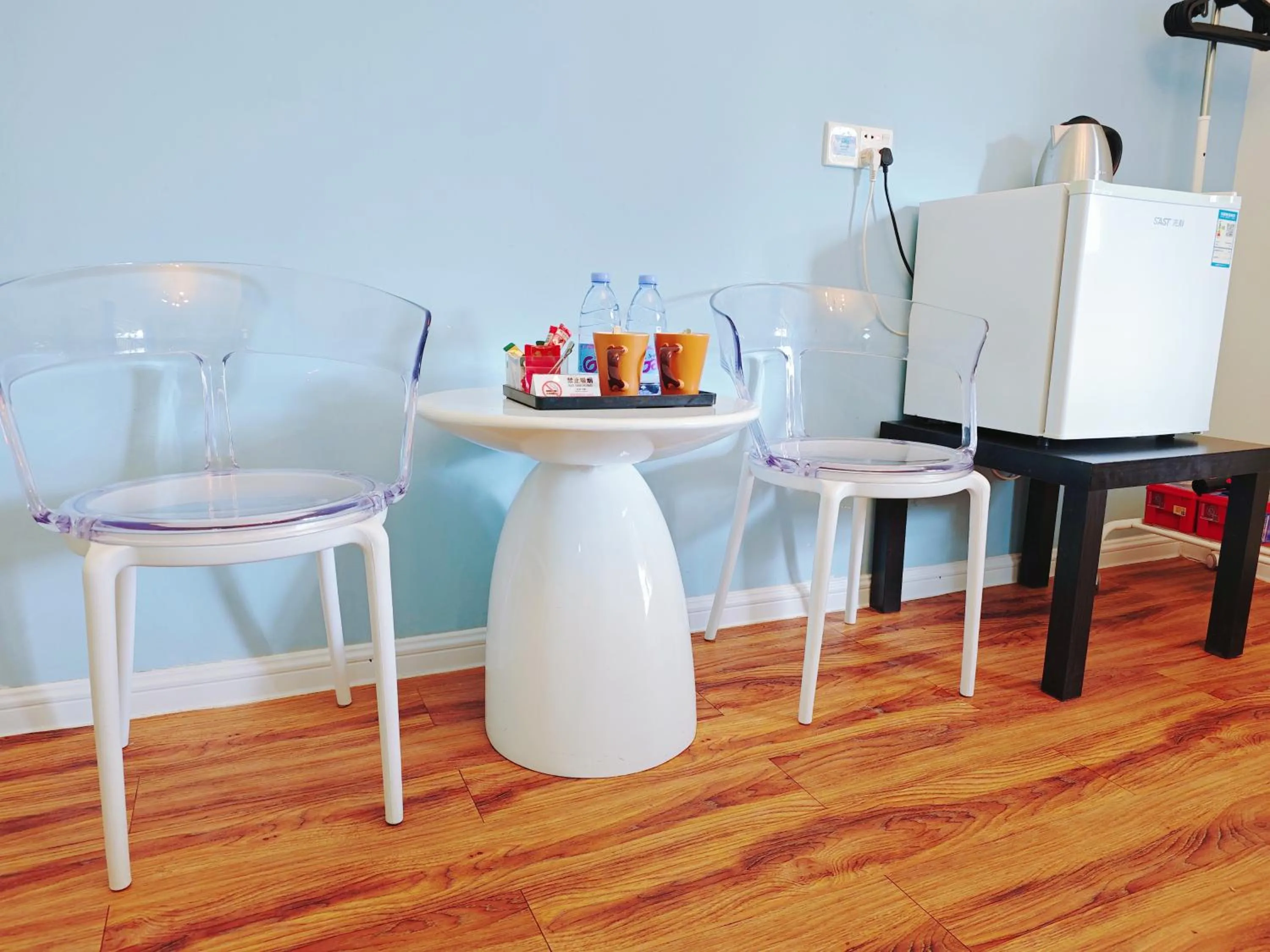 room service in Cloud Tree Inn Boutique Guesthouse XiChong DaPeng ShenZhen 深圳大鹏西涌云树里民宿Yun Shu Li