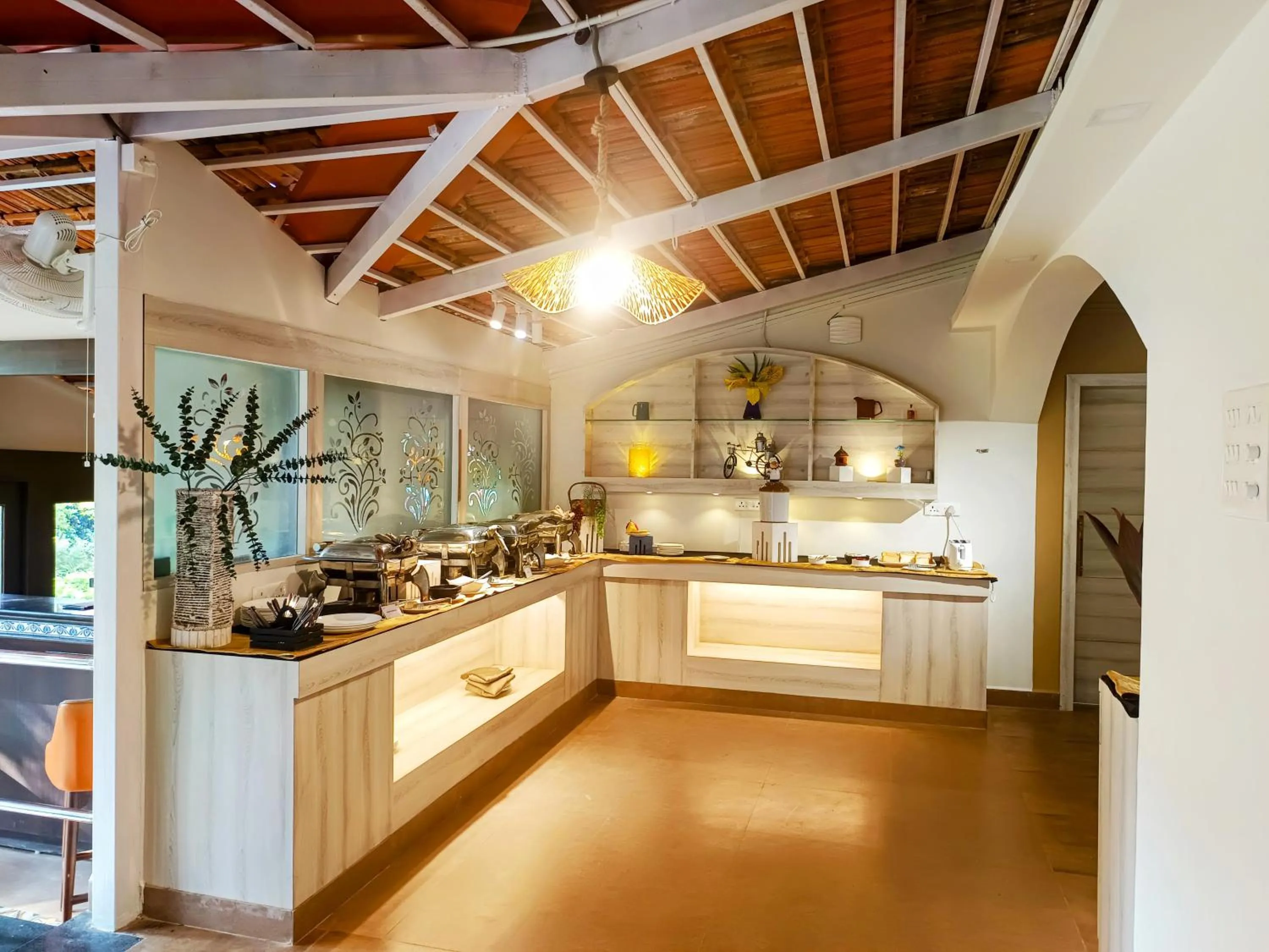 Restaurant/places to eat in Carina Beach Resort