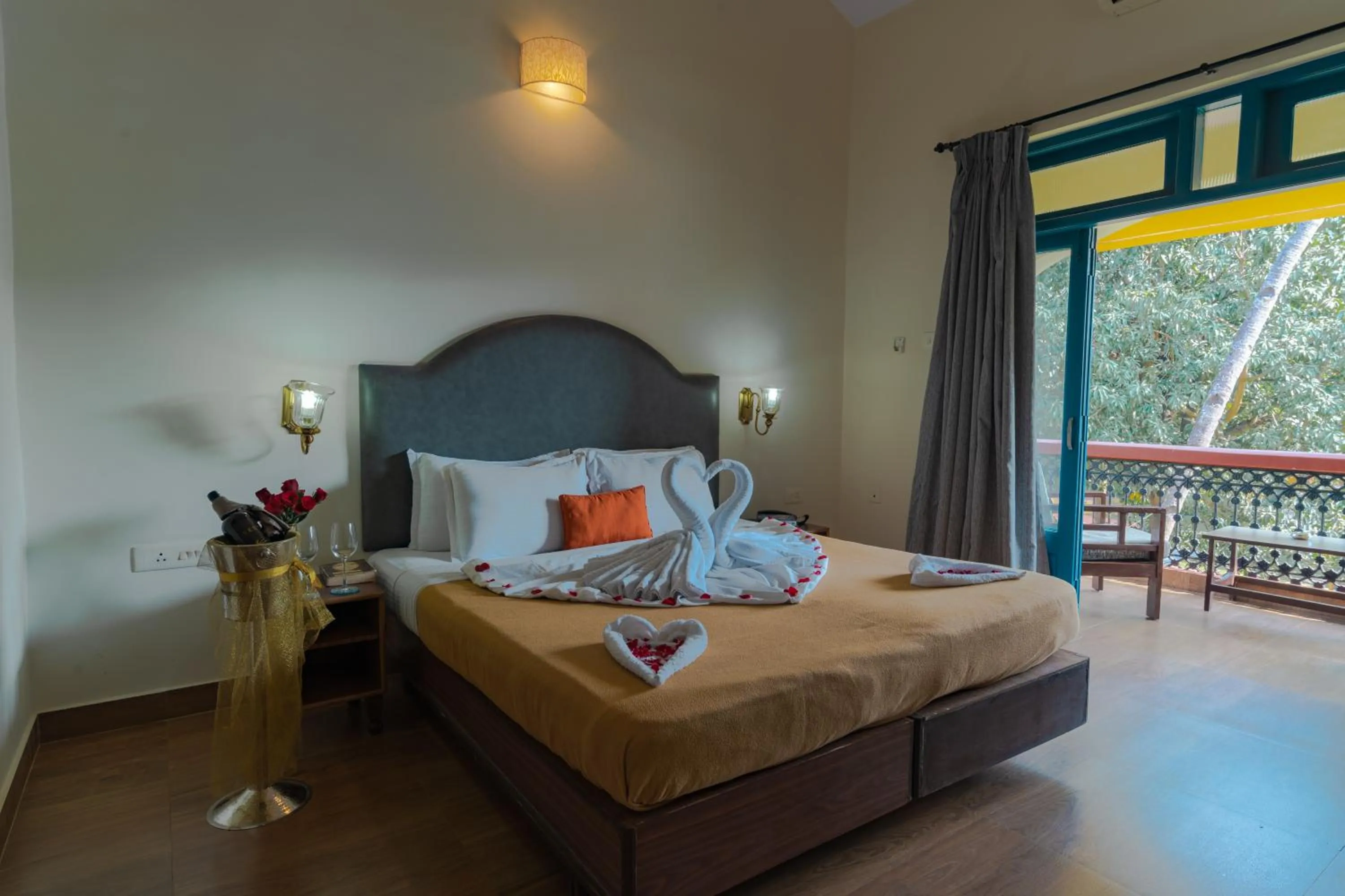 Bed in Carina Beach Resort