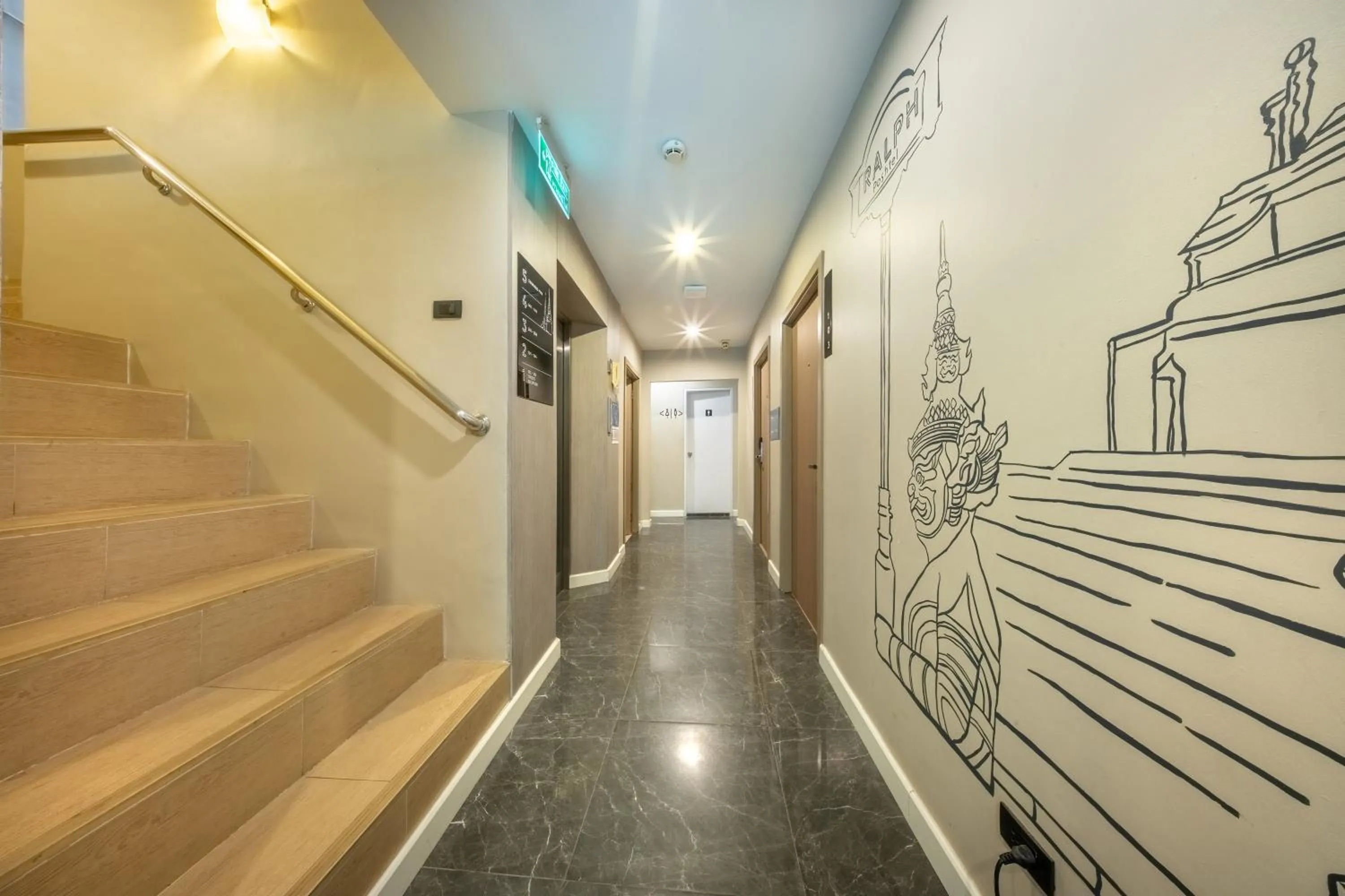 Floor plan in Ralph Poshtel Pratunam