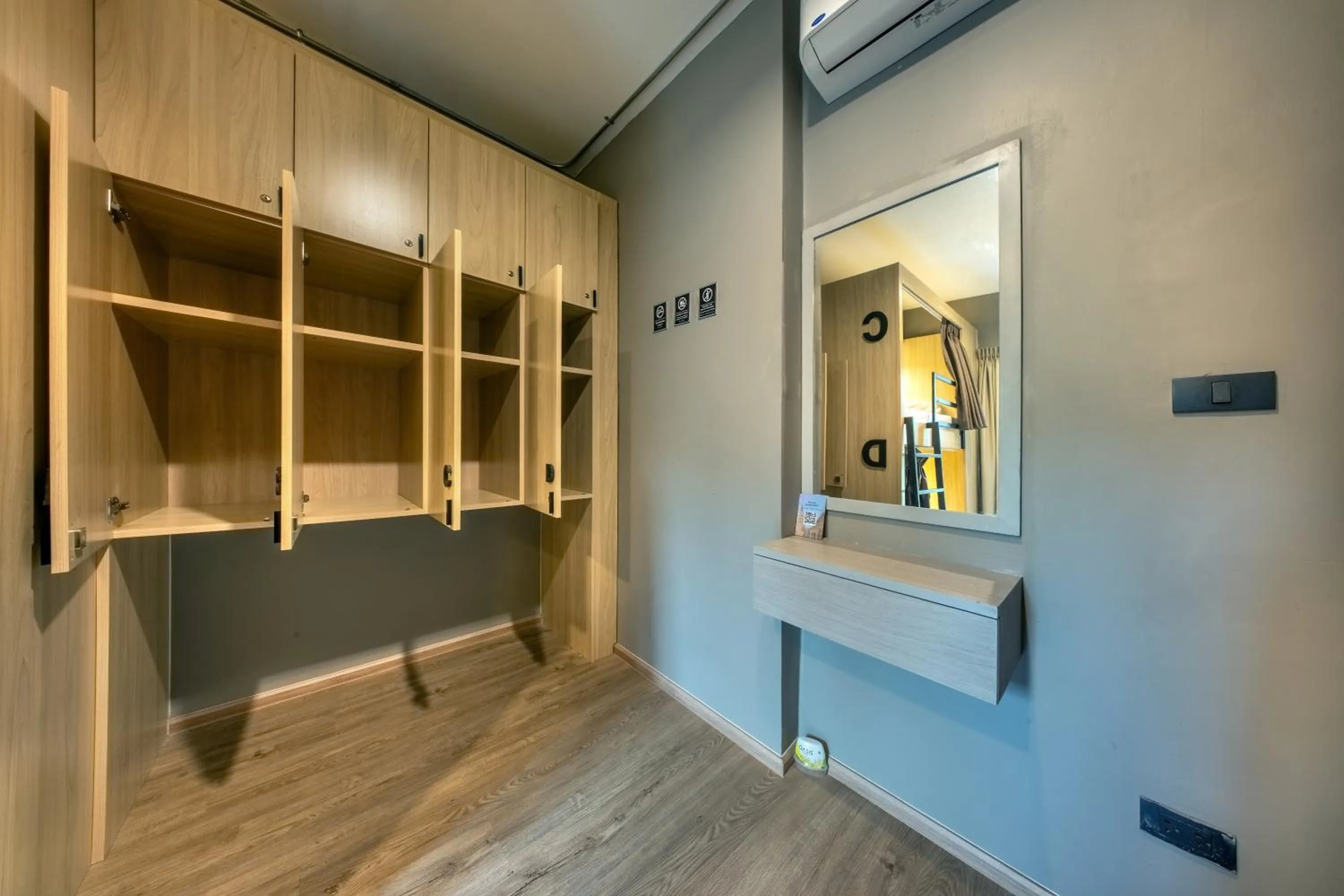 locker in Ralph Poshtel Pratunam