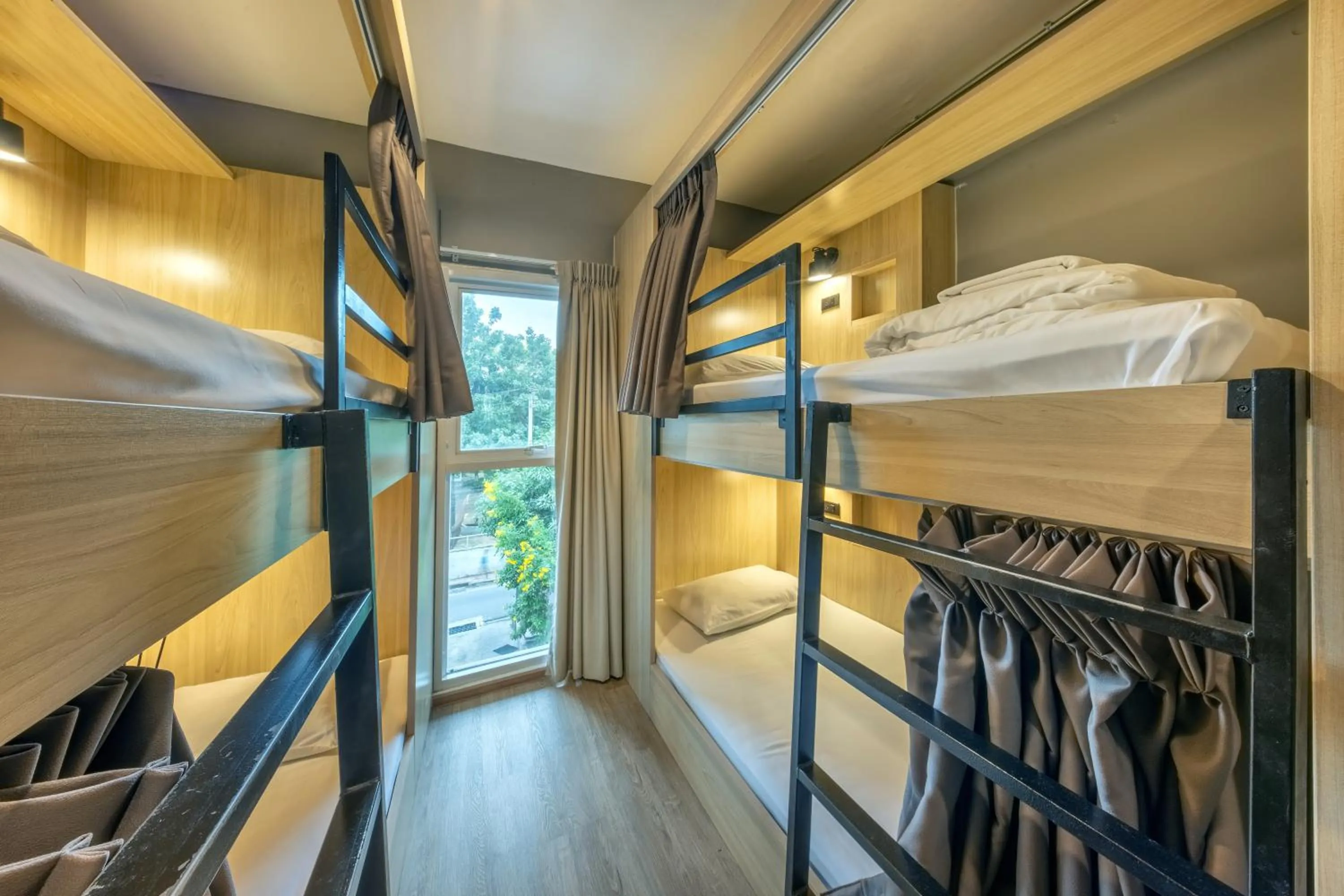 bunk bed, Bed in Ralph Poshtel Pratunam