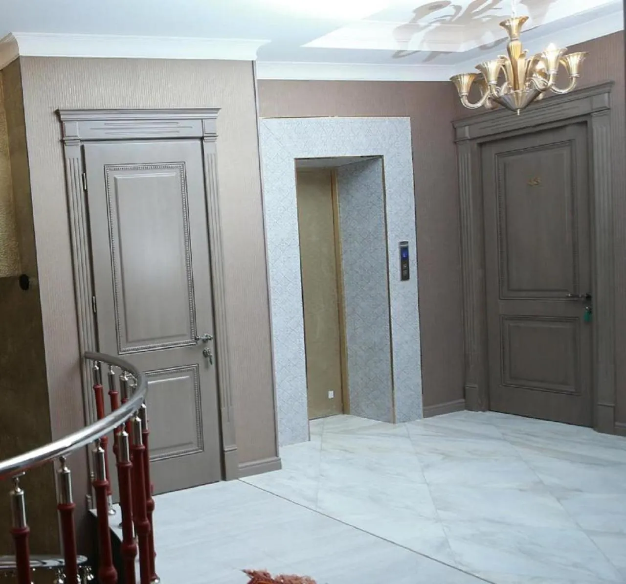 elevator in West Inn Hotel & Restaurant