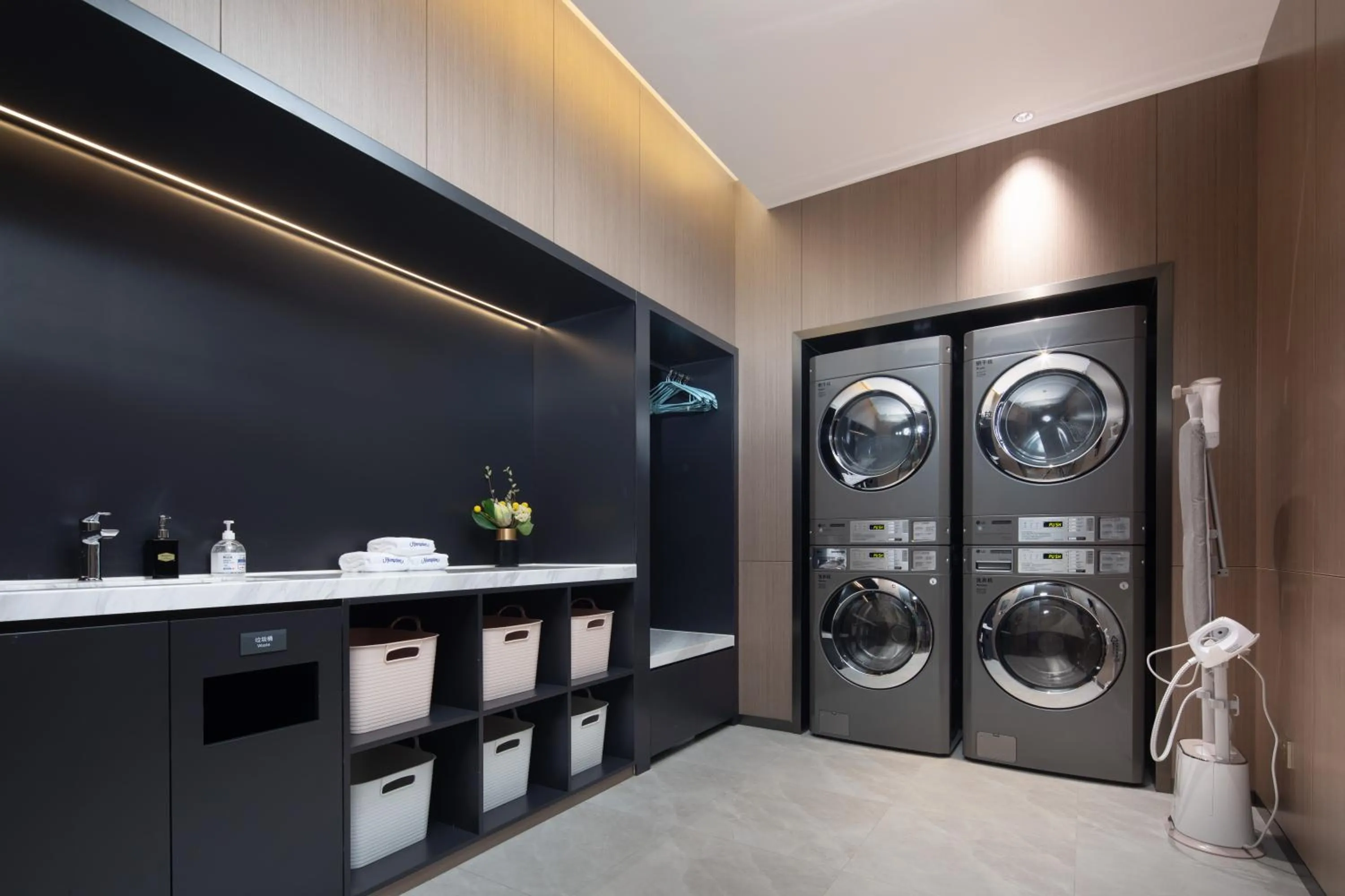 washing machine in Hampton by Hilton Shenzhen Longgang Yonghu
