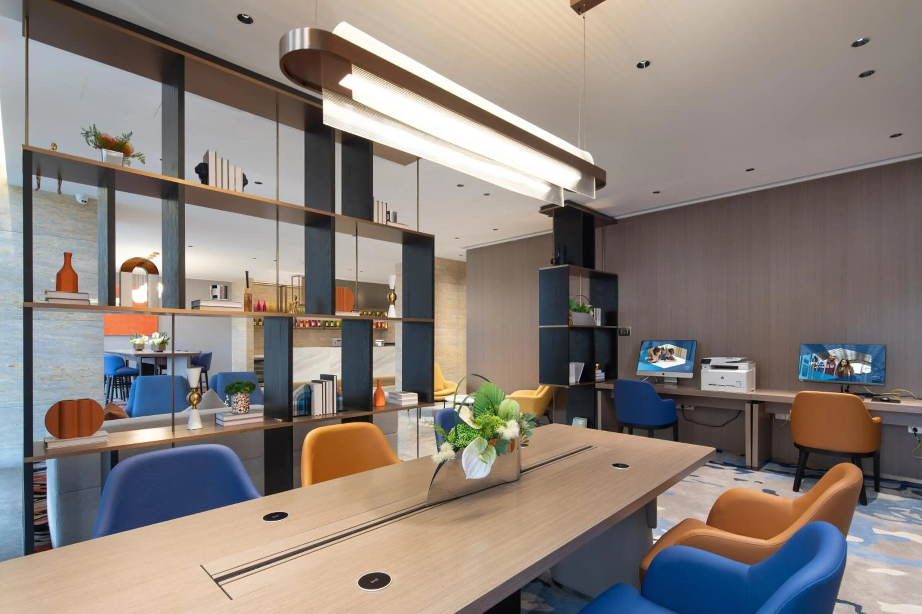 Business facilities in Hampton by Hilton Shenzhen Longgang Yonghu