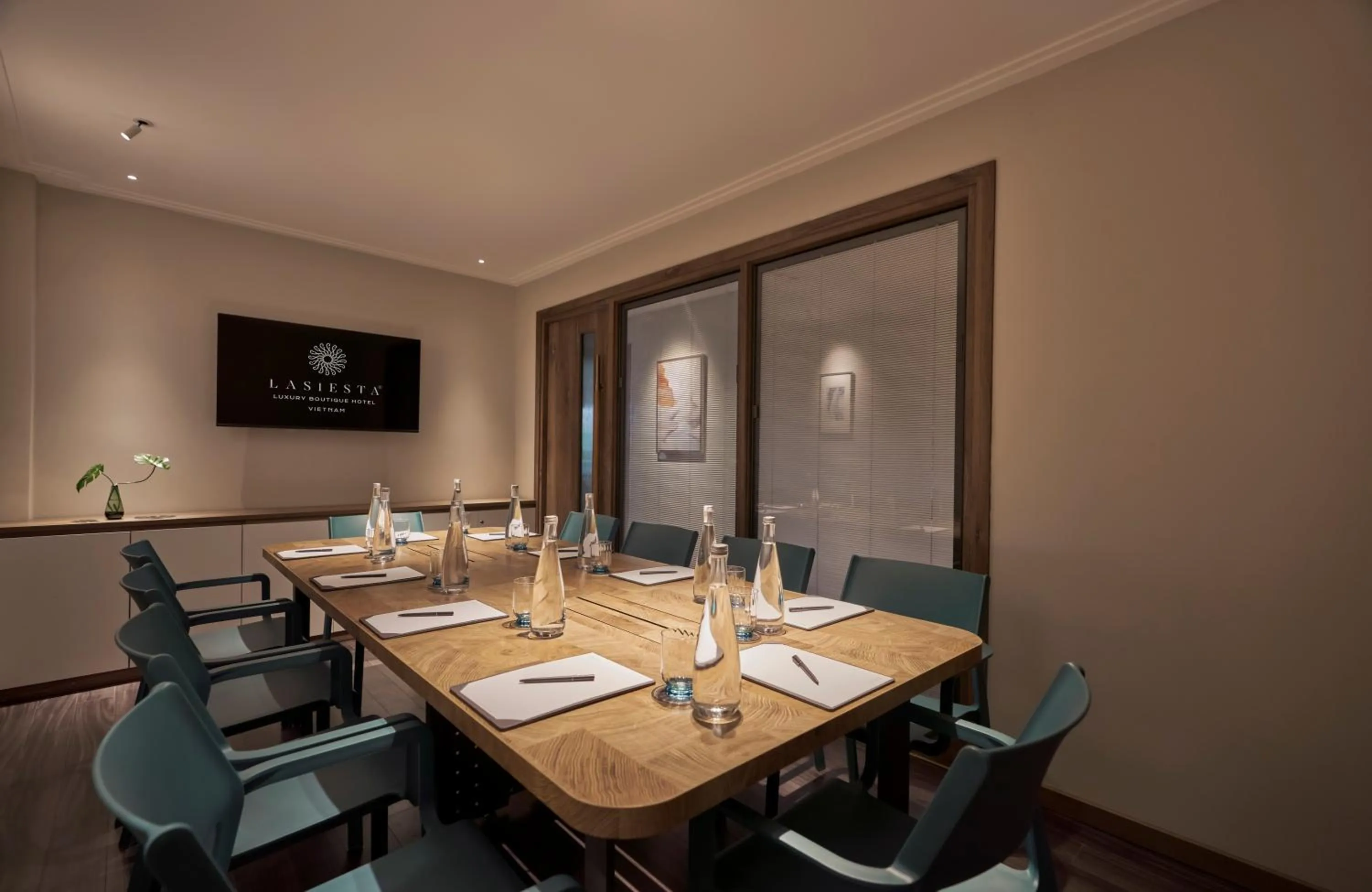 TV and multimedia in La Siesta Premium Saigon Central