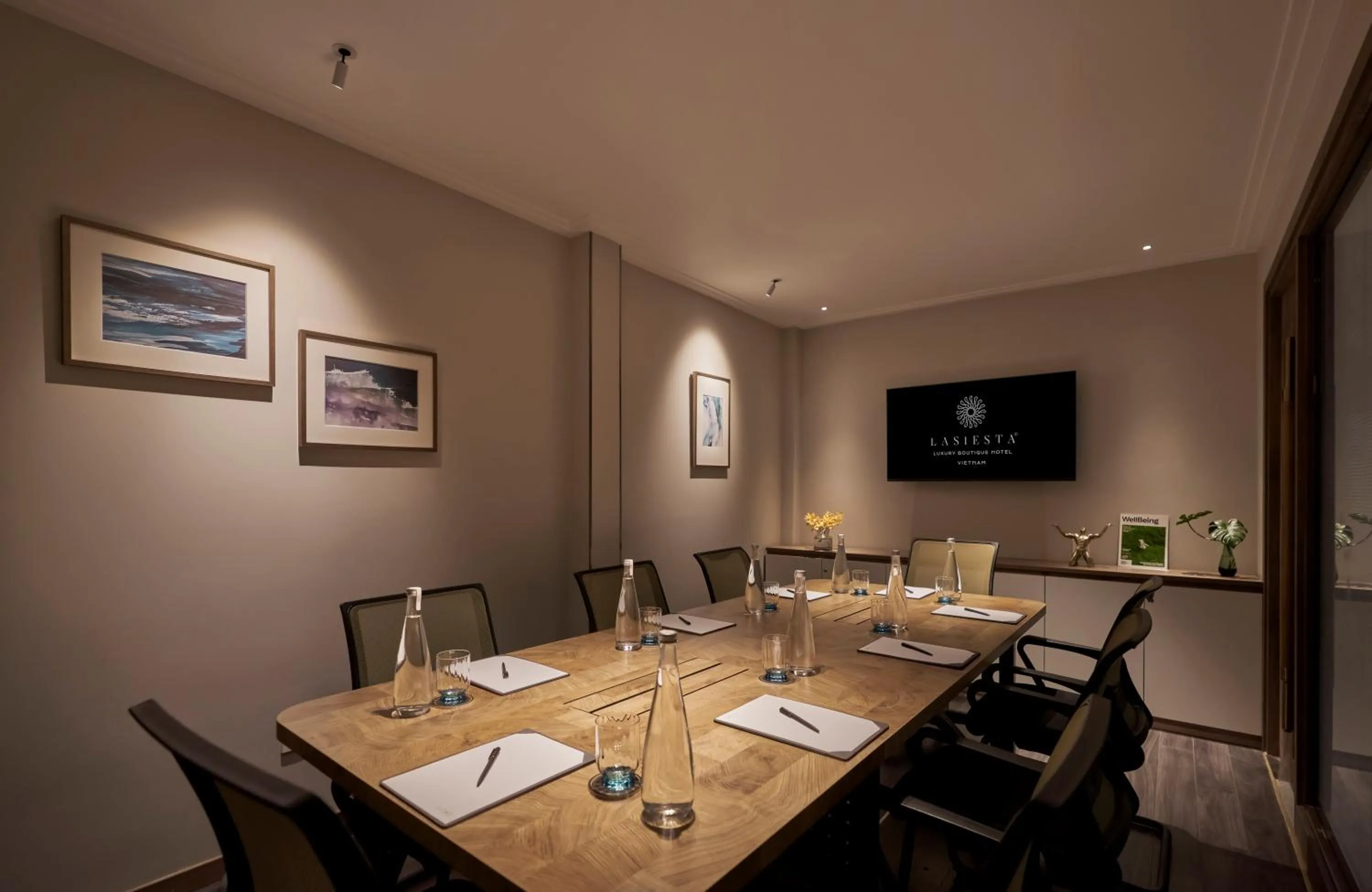 TV and multimedia in La Siesta Premium Saigon Central