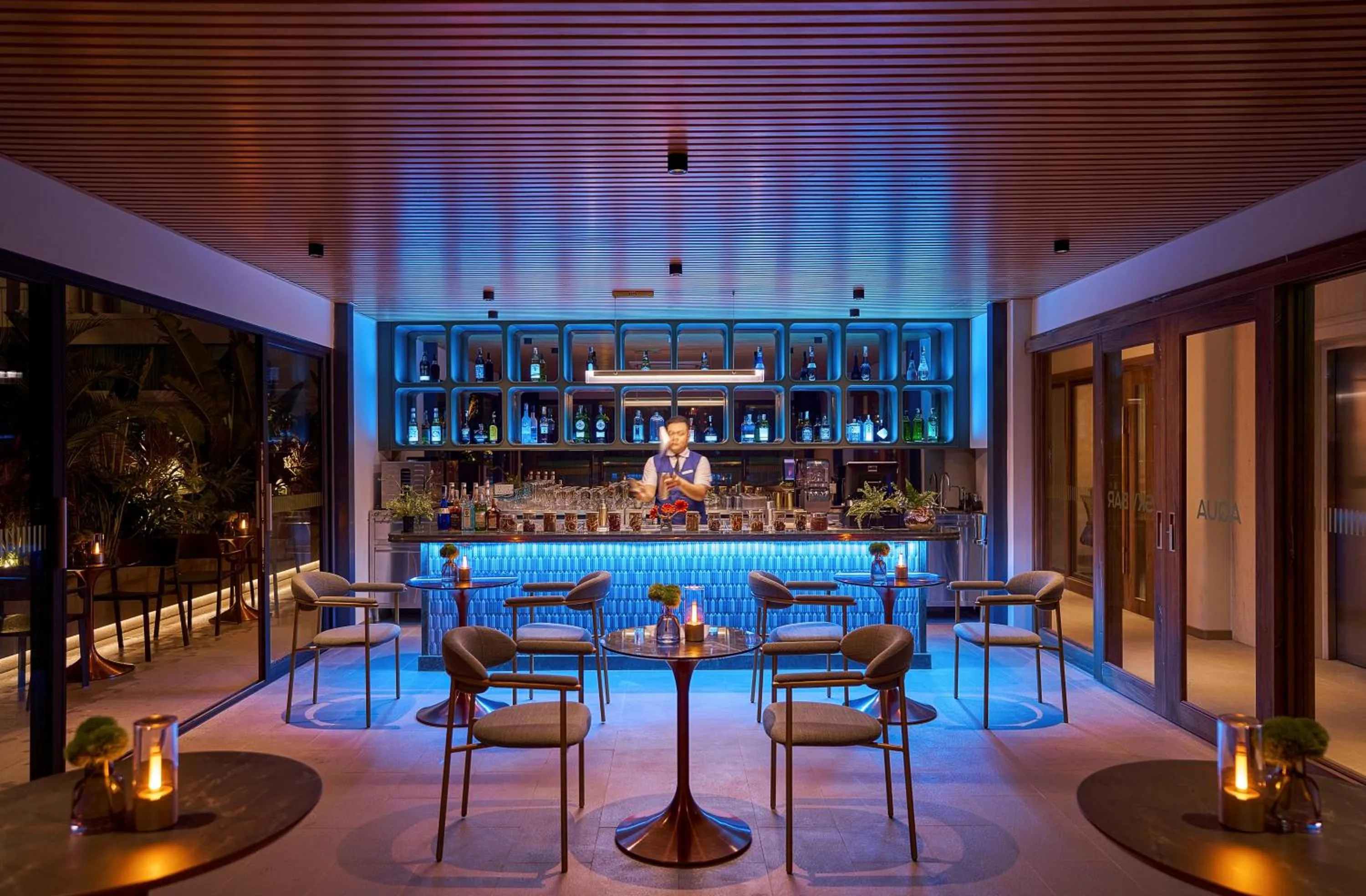 Nightclub / DJ in La Siesta Premium Saigon Central