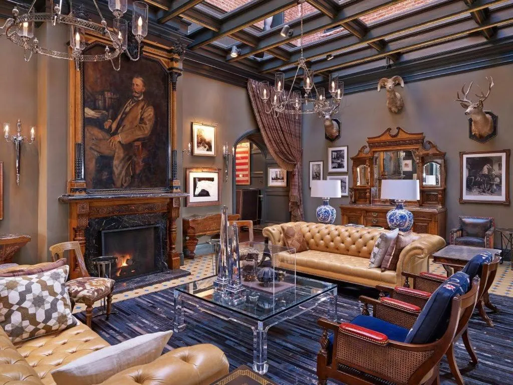 Hotel Jerome, An Auberge Resort