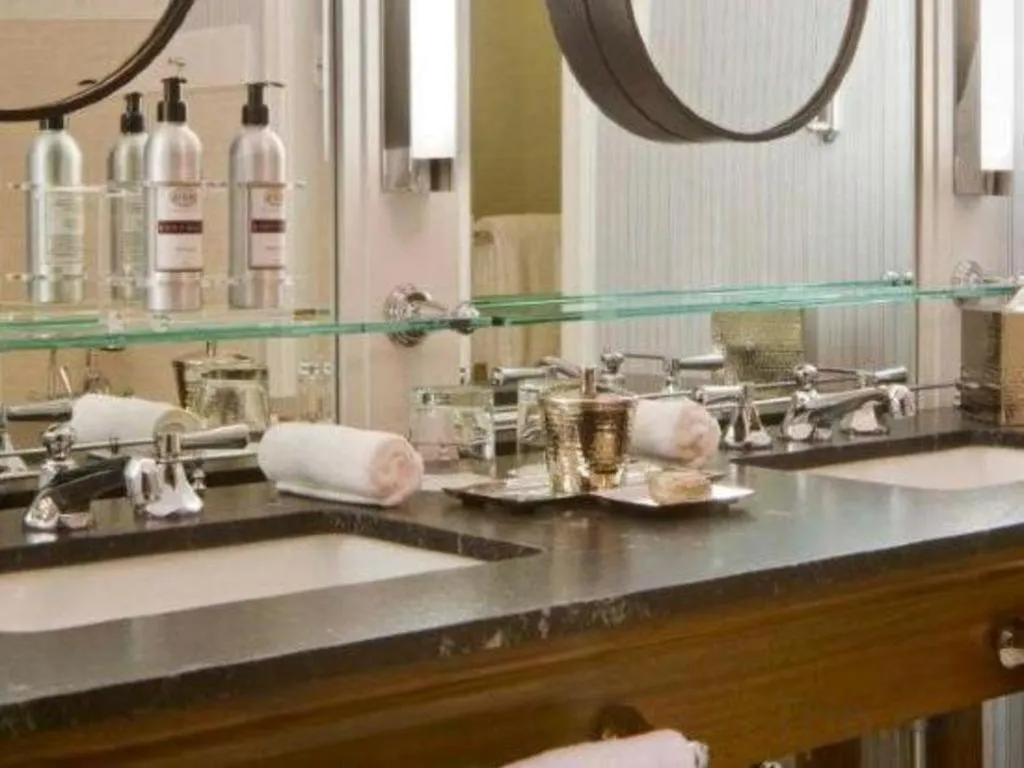 Hotel Jerome, An Auberge Resort