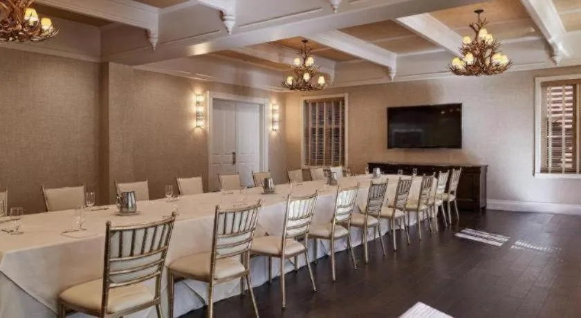 Hotel Jerome, An Auberge Resort