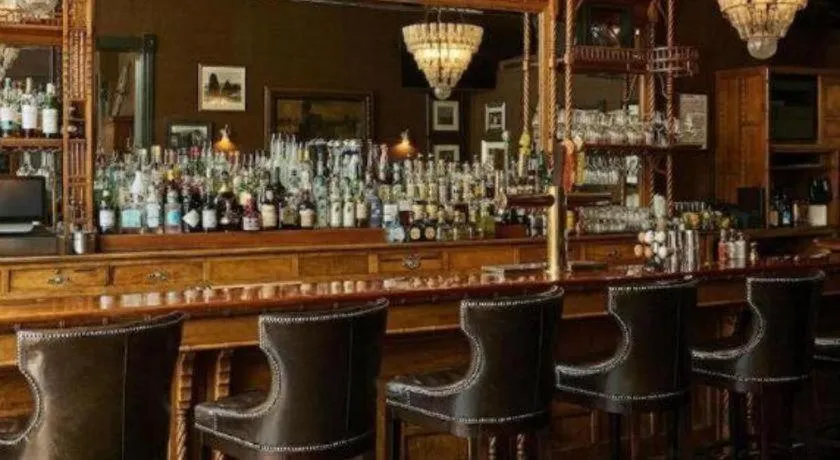 Hotel Jerome, An Auberge Resort