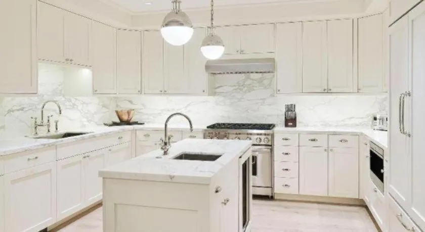 Hotel Jerome, An Auberge Resort