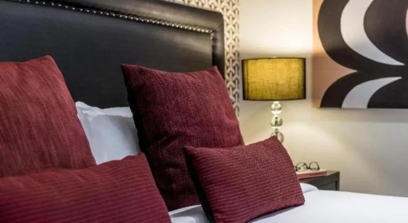 Bed in Oaks Queenstown Club Suites