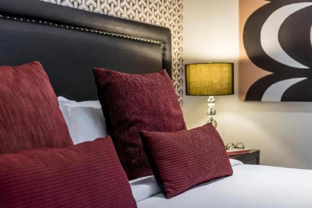 Bed in Oaks Queenstown Club Suites