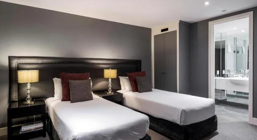 Bed in Oaks Queenstown Club Suites