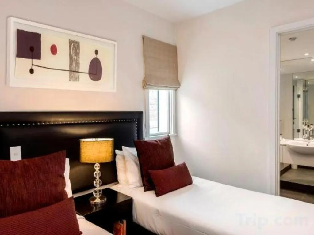 Bed in Oaks Queenstown Club Suites