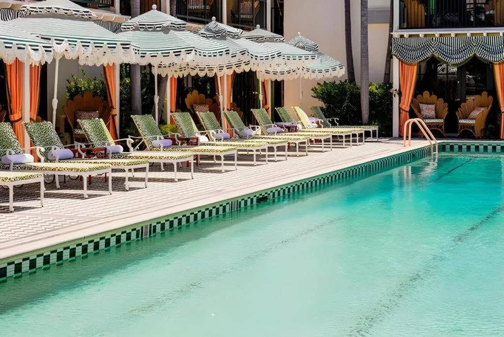 The Lafayette Hotel, Swim Club & Bungalows