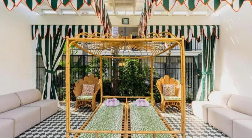 The Lafayette Hotel, Swim Club & Bungalows