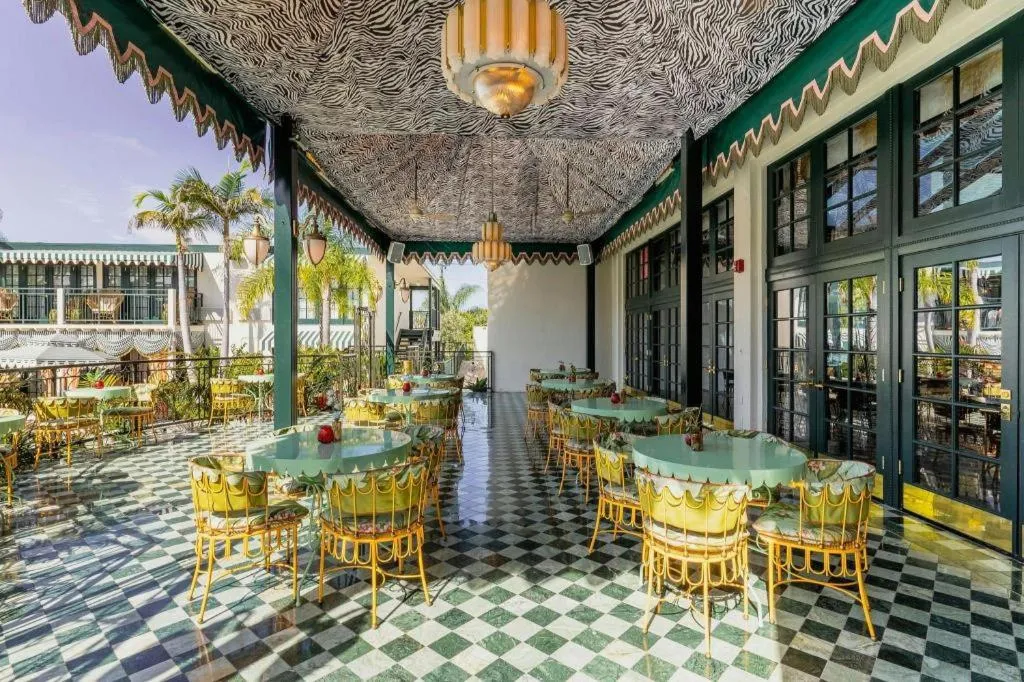 The Lafayette Hotel, Swim Club & Bungalows