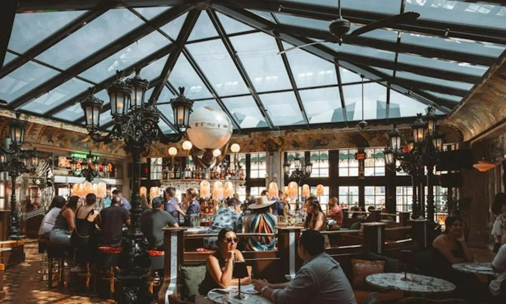 The Lafayette Hotel, Swim Club & Bungalows