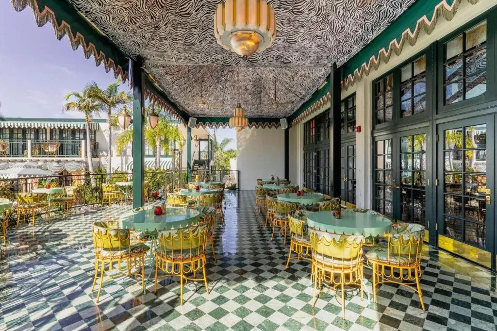 The Lafayette Hotel, Swim Club & Bungalows