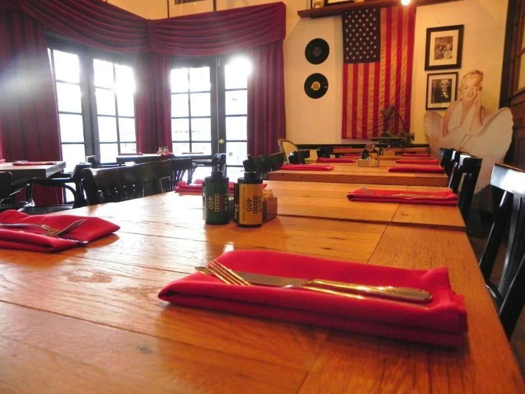 The Lafayette Hotel, Swim Club & Bungalows