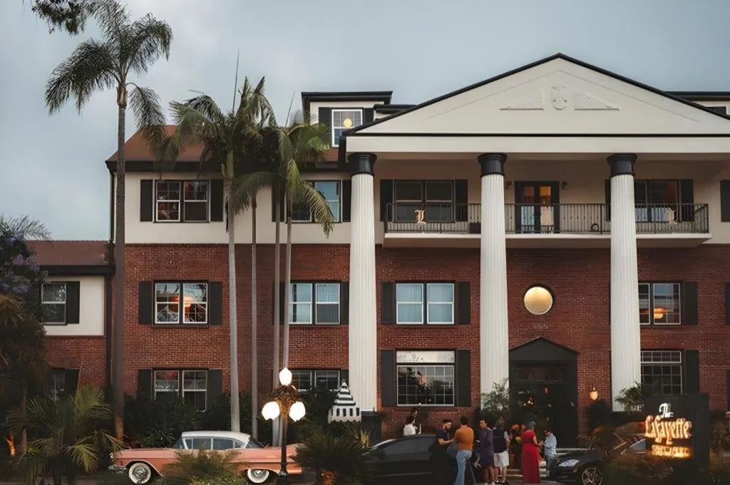 The Lafayette Hotel, Swim Club & Bungalows