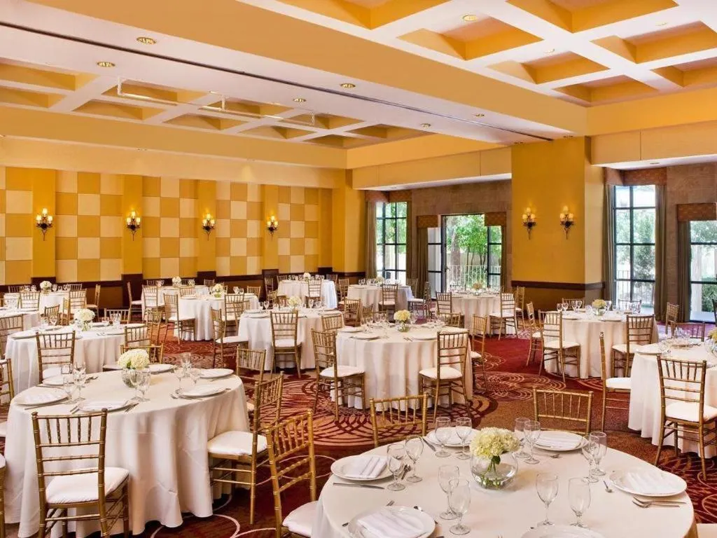 Sheraton Crescent Hotel