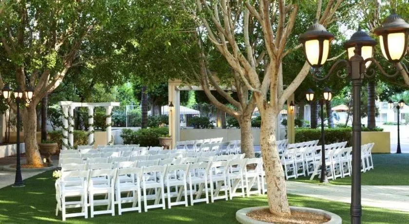 Sheraton Crescent Hotel