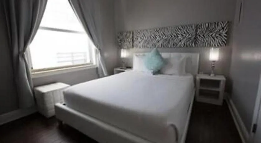 Bed in Odyssey of South Beach Apart Hotel