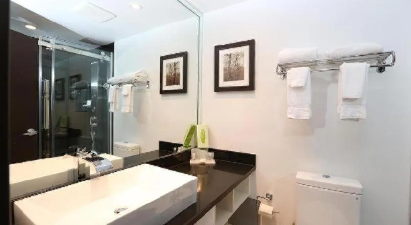 Edward Hotel North York