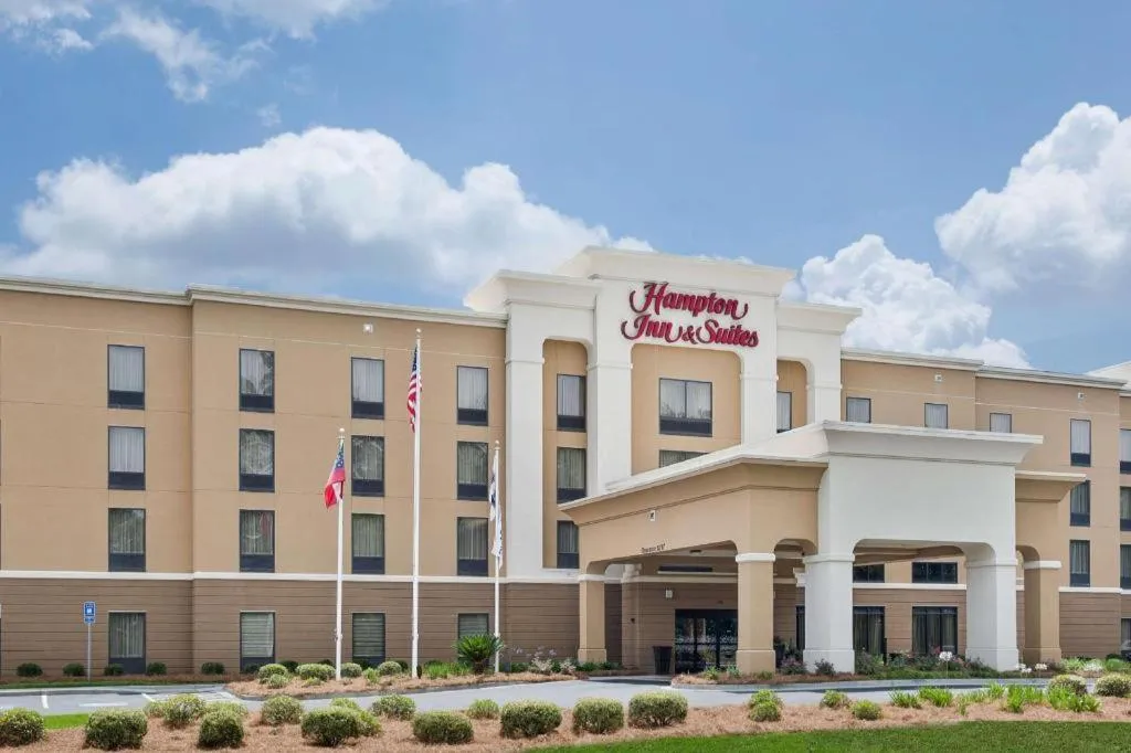 Hampton Inn & Suites Savannah-Airport