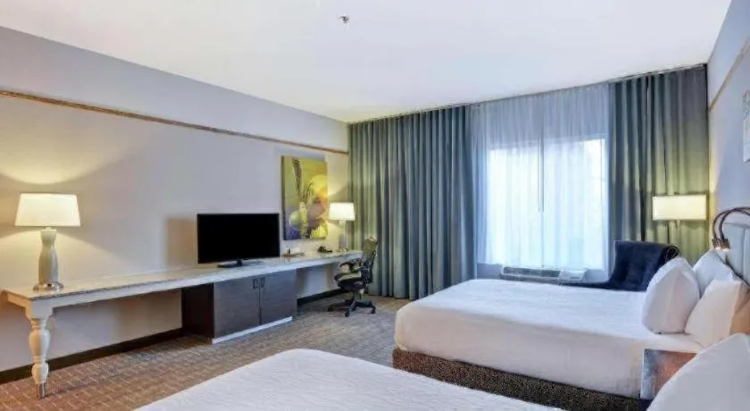 Bed in Hilton Garden Inn Oshkosh