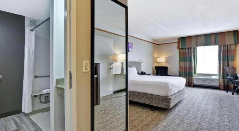 Bed in Hilton Garden Inn Appleton/Kimberly