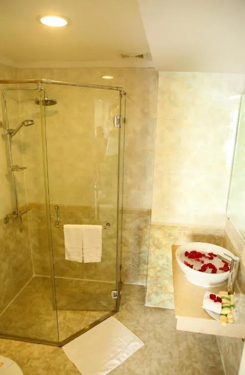 Lenid De Ho Guom Hotel