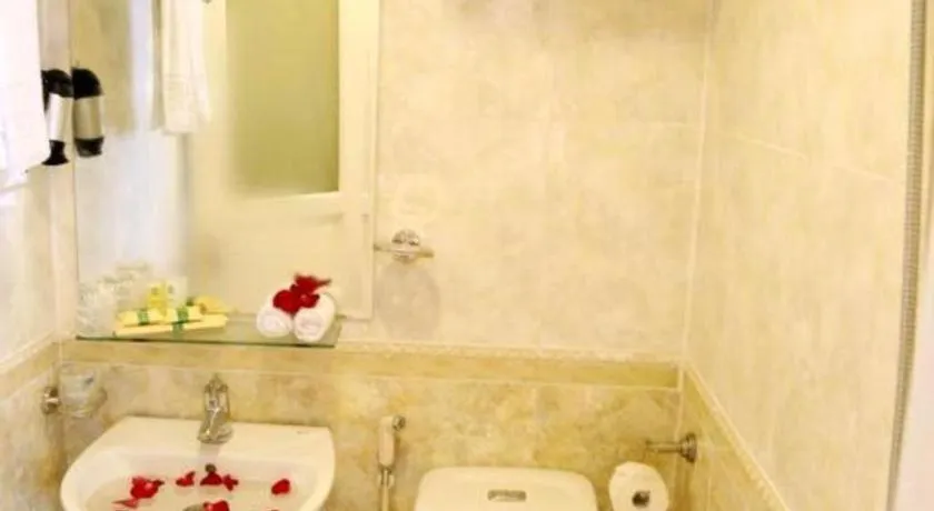 Lenid De Ho Guom Hotel