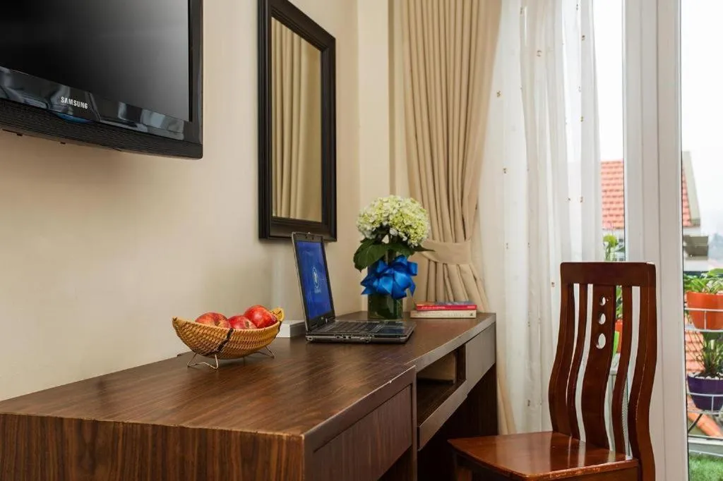 Hanoi Impressive Hotel