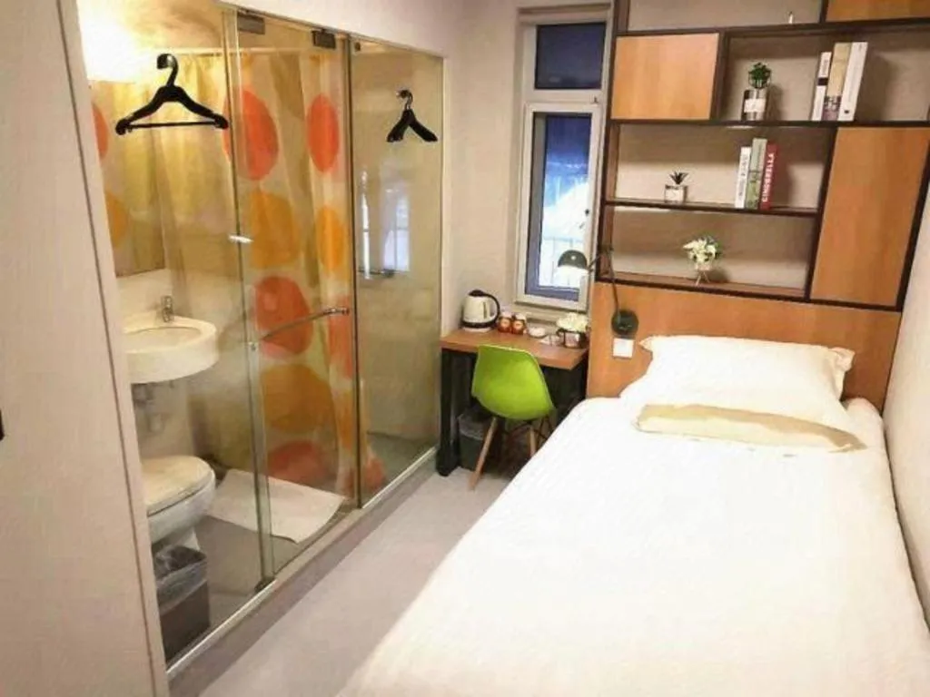 Bed in Jinjiang Inn Style Ningbo Railway Station