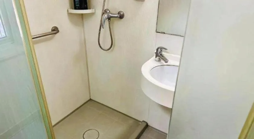 Jinjiang Inn Style Ningbo Railway Station