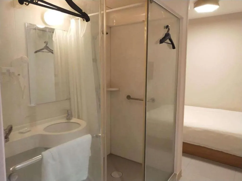 Jinjiang Inn Style Ningbo Railway Station