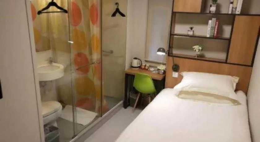 Bed in Jinjiang Inn Style Ningbo Railway Station