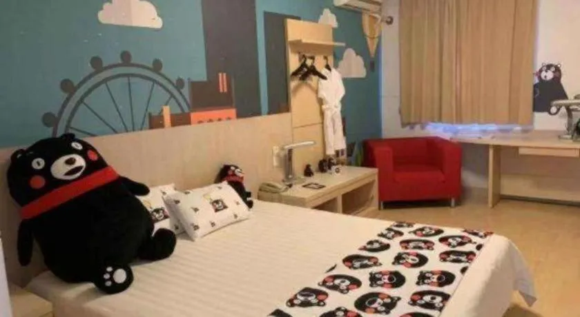 Bed in Jinjiang Inn Qingdao Hangzhou Rd.