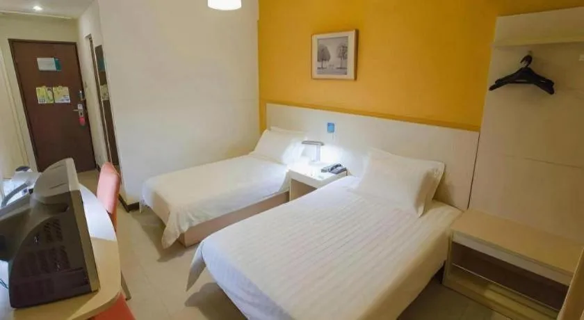 Bed in Jinjiang Inn Shanghai Songjiang University Town