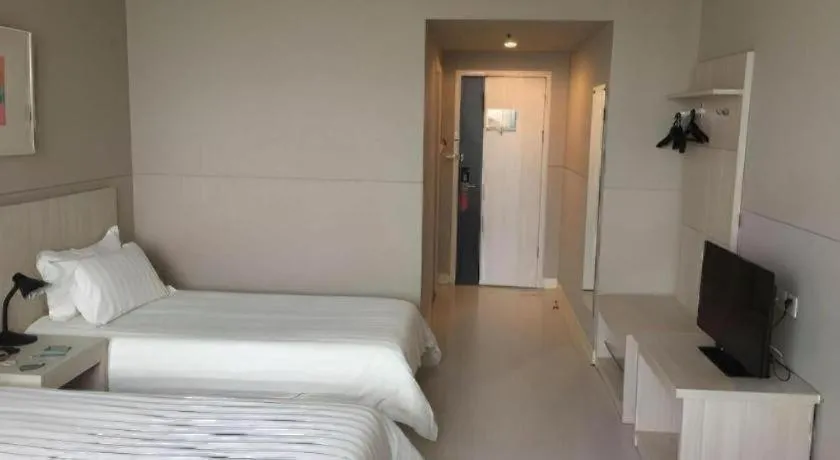 Bed in Jinjiang Inn Shanghai Songjiang University Town