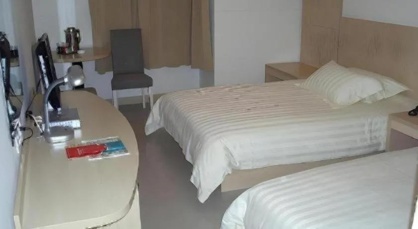 Bed in Jinjiang Inn Shanghai Songjiang University Town